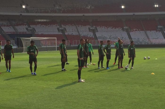 Sesi latihan timnas Indonesia di SUGBK