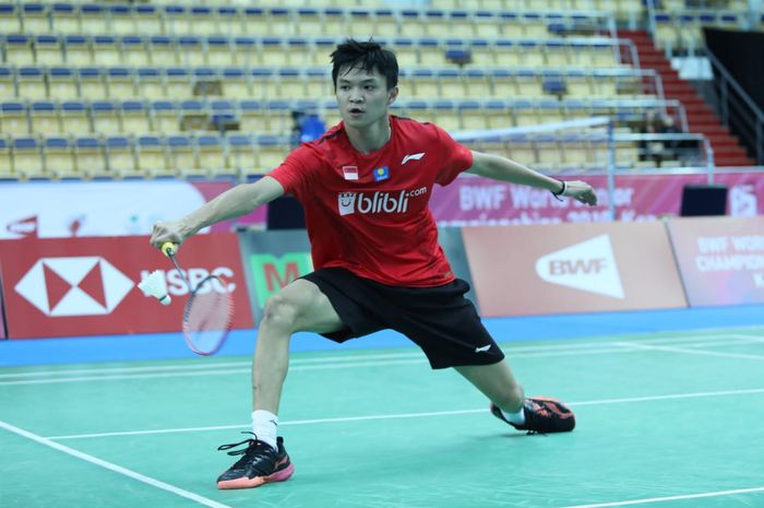 Pemain tunggal putra Indonesia, Bobby Setiabudi, bertanding pada Kejuaraan Dunia Junior 2019 di Kazan, Rusia, Rabu (2/10/2019).