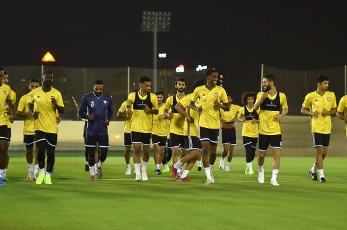 Skuat timnas UEA saat melakoni sesi latihan di stadion milik Al-Wasl, Minggu (6/10/2019).