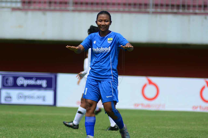 Penyerang PERSIB, Putri Febriana Kusumaningrum. 