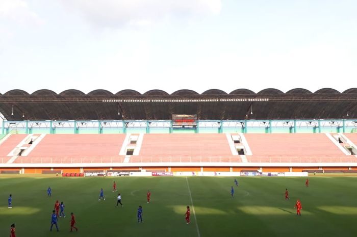 Suasana pertandingan Persib Bandung melawan Tira-Persikabo pada ajang Liga 1 Putri 2019 di Stadion Maguwoharjo, Sleman, 12 Oktober 2019.