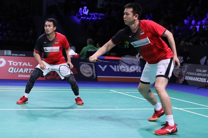 Pasangan andalan Indonesia, Mohammad Ahsan/Hendra Setiawan, kala berlaga pada babak kedua turnamen Denmark Open 2019 di Odense Sportspark, Kamis (17/10/2019)