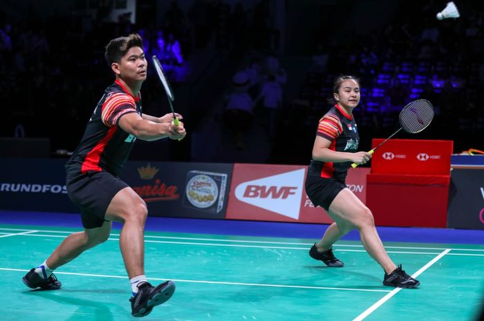 Pasangan ganda campuran Indonesia, Praveen Jordan/Melati Daeva Oktavianti, pada babak final Denmark Open 2019 di Odense Sportspark, Minggu (20/10/2019).