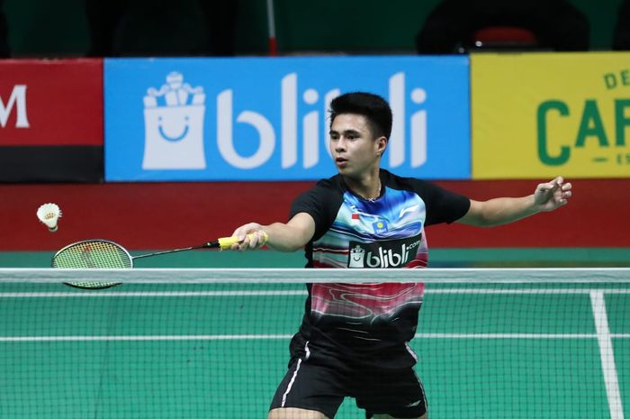 Pemain tunggal putra Indonesia, Ikhsan Leonardo Imanuel Rumbay, bertanding pada abak perempat final di  GOR Bulutangkis Djarum, Magelang, Jawa Tengah, Jumat (25/10/2019).