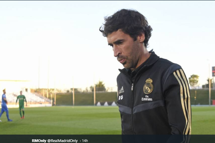 Raul Gonzalez memberikan sinyal positif saat digadang-gadang menjadi kandidat kuat pengganti Zinedine Zidane.