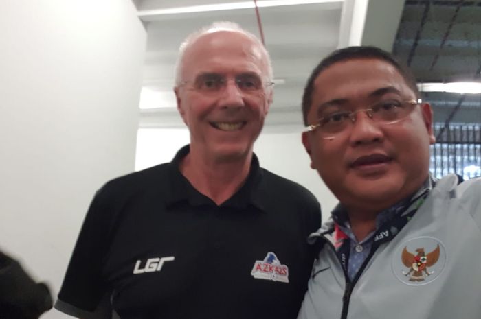 Mantan manajer timnas Indonesia, Endri Erawan, bersama pelatih Filipina, Sven Goran Eriksson