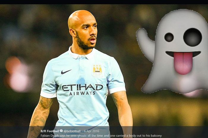 Fabian Delph saat berseragam Manchester City.