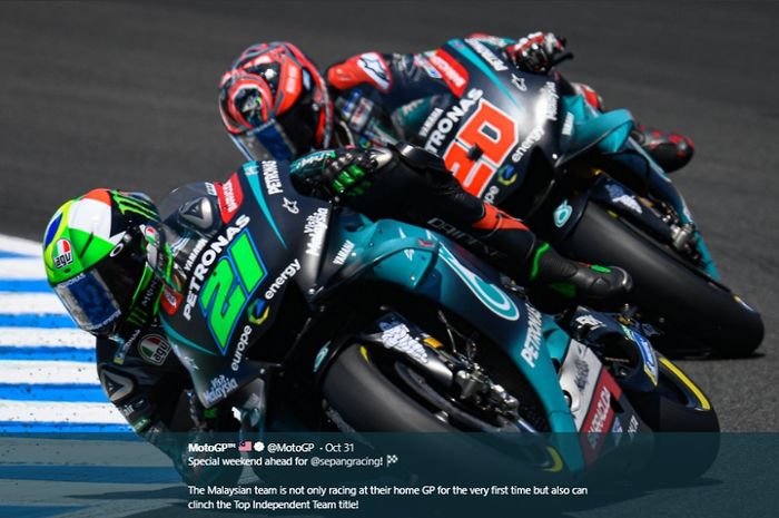 Momen  saat pembalap Franco Morbidelli di depan Fabio Quartararo pada babak kualifikasi MotoGP Malaysia 2019, Sabtu (2/11/2019)