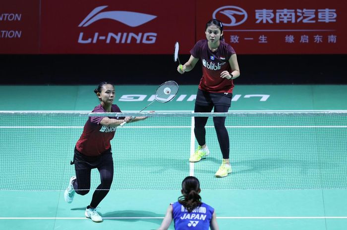 Pasangan ganda putri Indonesia, Della Destiara Haris/Rizki Amelia Pradipta, pada babak pertama Fuzhou China Open 2019 di Haixia Olympic Sports Center, Selasa (5/11/2019).