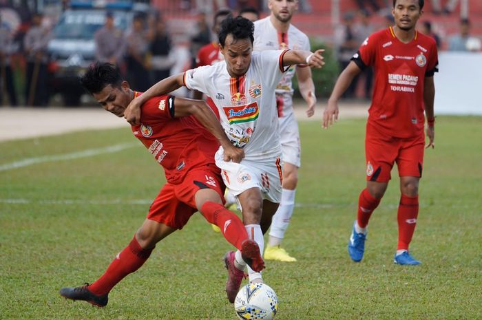 Semen Padang Vs Persija Jakarta pada pekan ke-27 Liga 1 2019 di Stadion Haji Agus Salim, Padang, Kamis (7/11/2019).