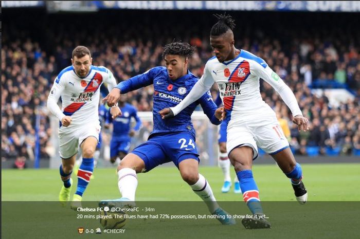 Pemain Chelsea, Reece James, pada laga melawan Crystal Palace.