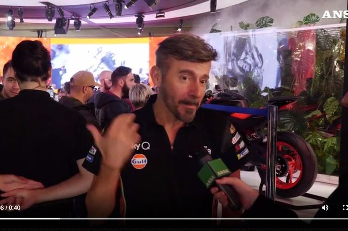 Mantan pembalap MotoGP, Max Biaggi, ikut angkat bicara terkait konflik Marc Marquez vs Francesco Bagnaia