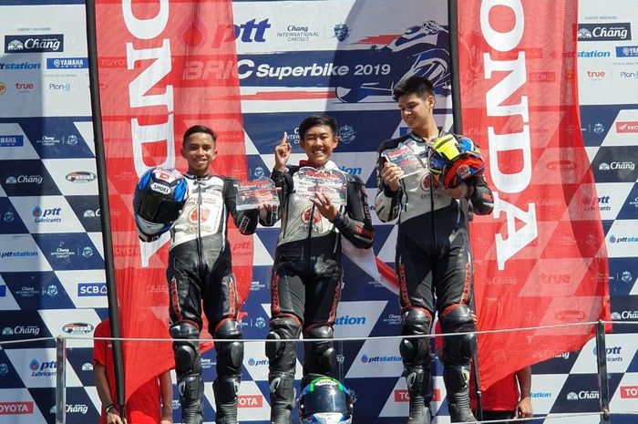 Pembalap Indonesia, Azryan Dheyo, menjuarai balapan Thailand Talent Cup di Chang International Circuit, Buriram, Thailand, Minggu (17/11/2019) 