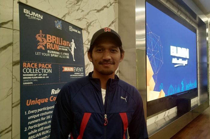 Influencer sekaligus aktor, Ibnu Jamil, menghadiri konferensi pers BRIlian Run 2019 yang digelar di Brilian Center, Jakarta, Rabu (20/11/2019).