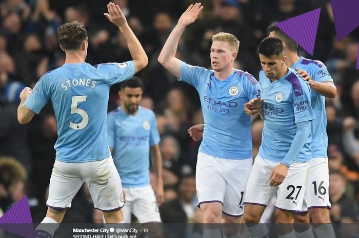 Para pemain Manchester City merayakan gol yang dicetak oleh Kevin De Bruyne saat melawan Chelsea pada pertandingan pekan ke-13 Liga Inggris, Sabtu (23/11/2019).