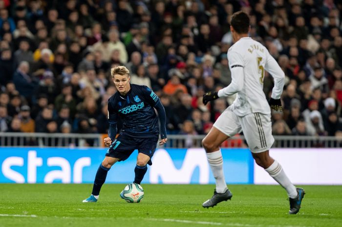 Dari pertandingan Real Madrid vs Real Sociedad, dimana Martin &Oslash;degaard kembali ke Bernab&eacute;u bersama tim tamu untuk menghadapi klub asalnya, pada Sabtu (23/11/2019).