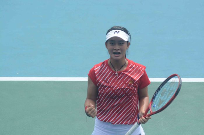 Petenis putri Indonesia, Priska Madelyn Nugroho, pada SEA Games 2019 di Rizal Memorial Tennis Centre, Manila, Filipina.