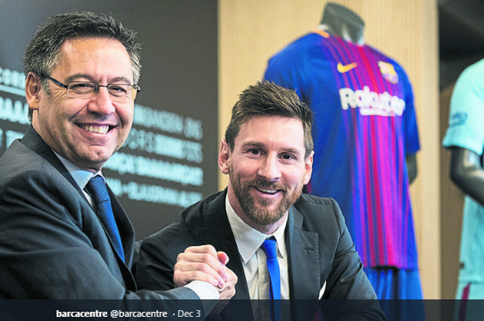 Presiden klub Barcelona, Josep Maria Bartomeu (Kiri) dan kapten tim, Lionel Messi.