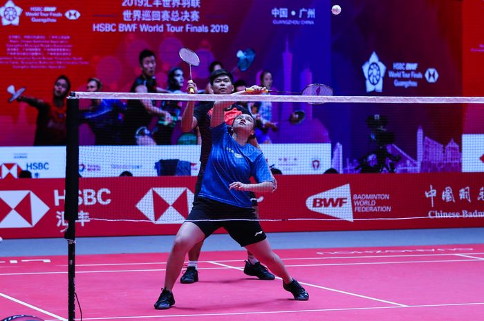 Pasangan ganda campuran Indonesia, Praveen Jordan/Melati Daeva Oktavianti, berlatih jelang BWF World Tour Finals 2019 di Guangzhou, China.