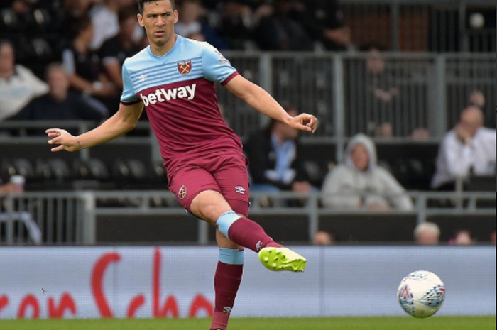 Bek milik West Ham United, Fabian Balbuena