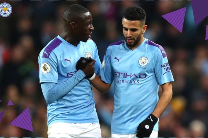 Riyad Mahrez (kanan), kembali menjadi starter Manchester City di laga tutup tahun 2019.