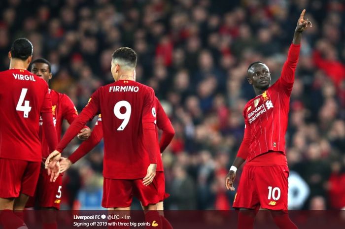 Sadio Mane melakukan selebrasi usai membobol gawang Wolves pada pertandingan pekan ke-20 Liga Inggris, Minggu (29/12/2019).