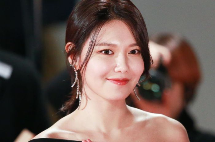 Sebelum menyaksikan drakor terbarunya, ada baiknya untuk menyimak kembali profil pemain drama Korea Strangers, Choi Sooyoung.  