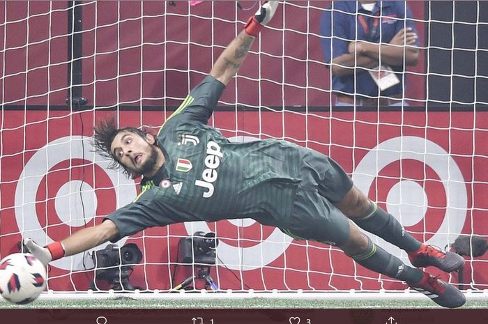 Kiper Mattia Perin meninggalkan Juventus di sisa musim Liga Italia 2019-2020.