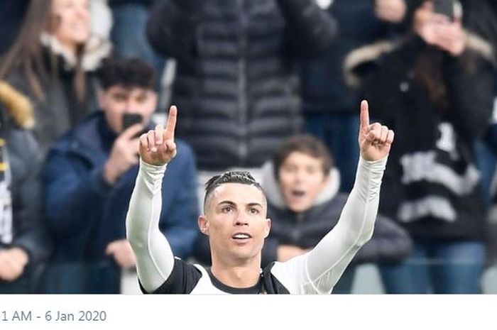 Megabintang Juventus, Cristiano Ronaldo, merayakan gol yang dicetak ke gawang Cagliari dalam laga Liga Italia di Allianz Stadium, Senin (6/1/2020).