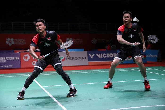 Pasangan ganda putra Indonesia, Mohammad Ahsan/Hendra Setiawan, pada babak pertama Malaysia Masters 2020 di Axiata Arena, Selasa (7/1/2020).