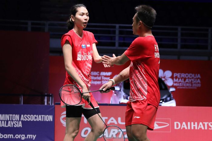 Ganda campuran Indonesia, Hafiz Faizal/Gloria Emanuelle Widjaja, tampil pada perempat final Malaysia Masters 2020 di Axiata Arena, Kuala Lumpur, Jumat (10/1/2020)