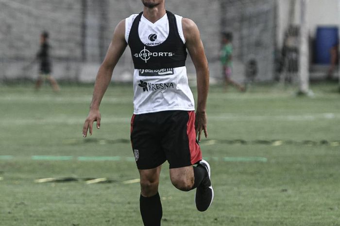 Gavin Kwan Adsit saat menjalani latihan bersama Bali United