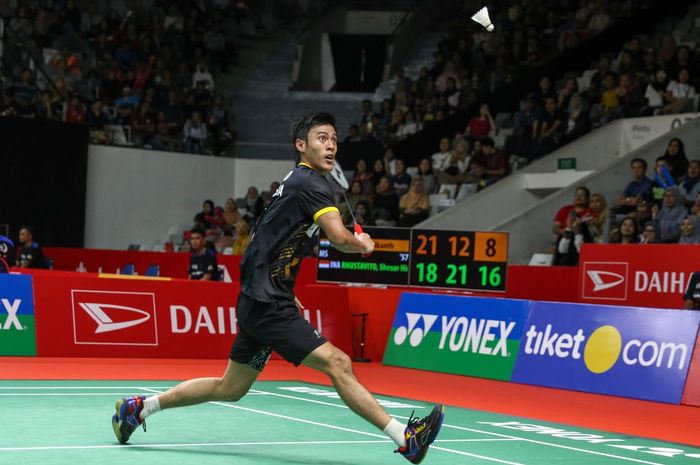 Aksi tunggal putra Indonesia, Shesar Hiren Rhustavito, pada babak pertama Indonesia Masters 2020, Rabu (15/1/2020)