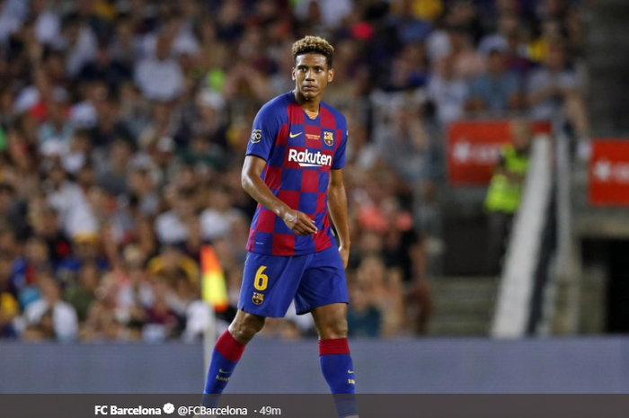 Mantan bek milik Barcelona, Jean-Clair Todibo, membuat klubnya tinggal menunggu untung setelah menjadi rebutan klub Liga Inggris.