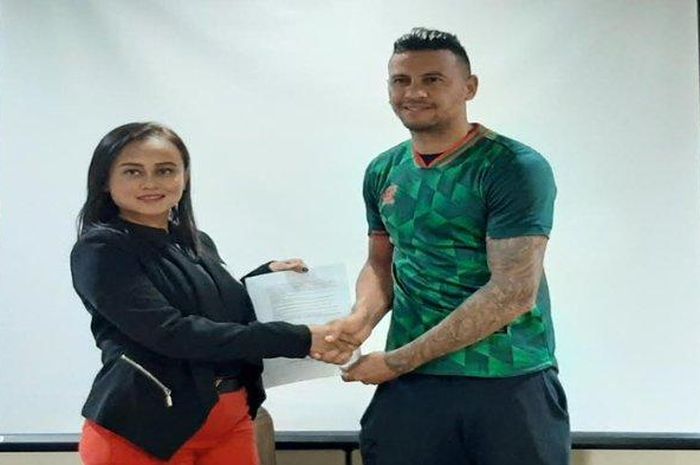 Alex Dos Santos Goncalves resmi bergabung bersama PS Tira Persikabo di musim Liga 1 2020. 