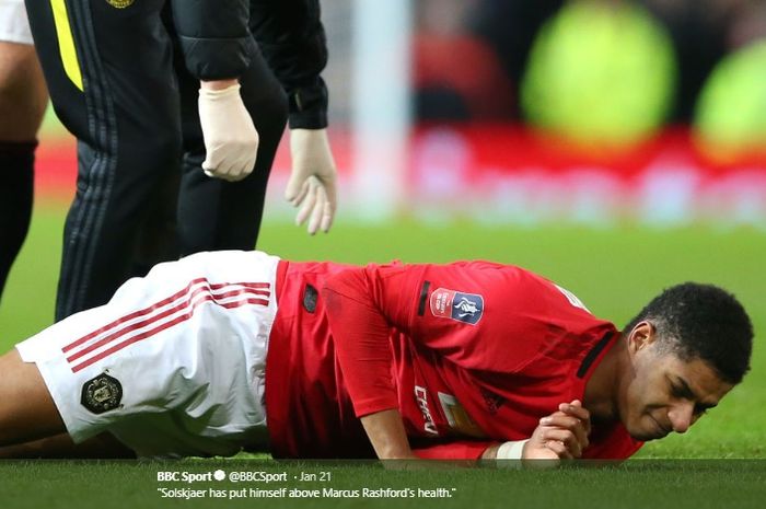 Marcus Rashford menderita cedera punggung kala membela Manchester United melawan Wolves pada babak ketiga Piala FA.