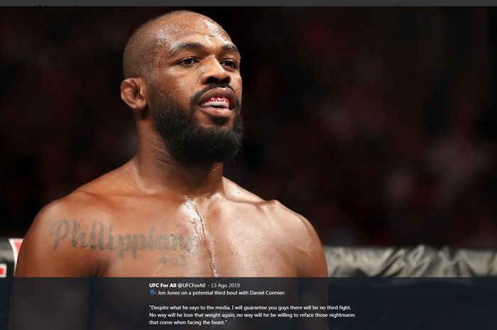 Petarung Amerika Serikat, Jon Jones, tengah melakukan persiapan melawan Dominick Reyes pada UFC 247. Pertarungan itu dimaksudkan untuk merebutkan gelar juara light-heavyweight. 