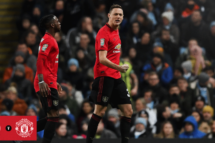 Gelandang Manchester United, Nemanja Matic saat merayakan golnya ke gawan Manchester City di pertandingan leg kedua Piala Liga Inggris.