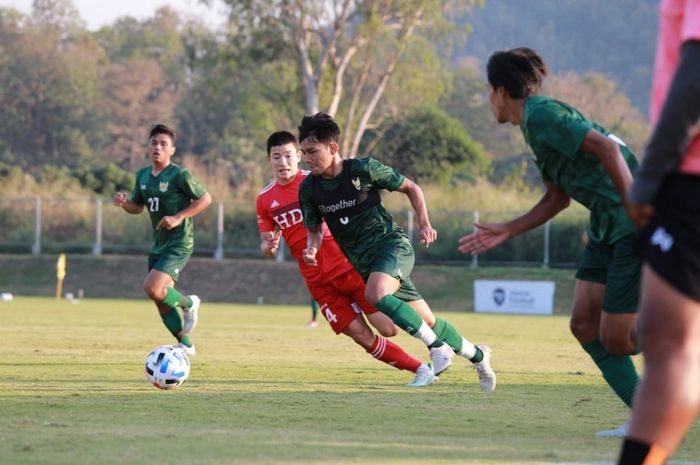 Timnas U-19 Indonesia menjalani pertandingan uji coba di Thailand