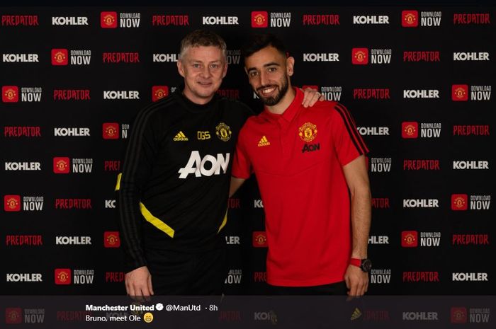 Bruno Fernandes (kanan) bersama pelatih Manchester United, Ole Gunnar Solskjaer.