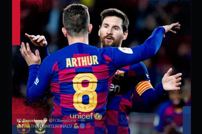 Lionel Messi merayakan gol bersama Arthur saat Barcelona menekuk Leganes di perempat final Copa del Rey, 30 Januari 2020.