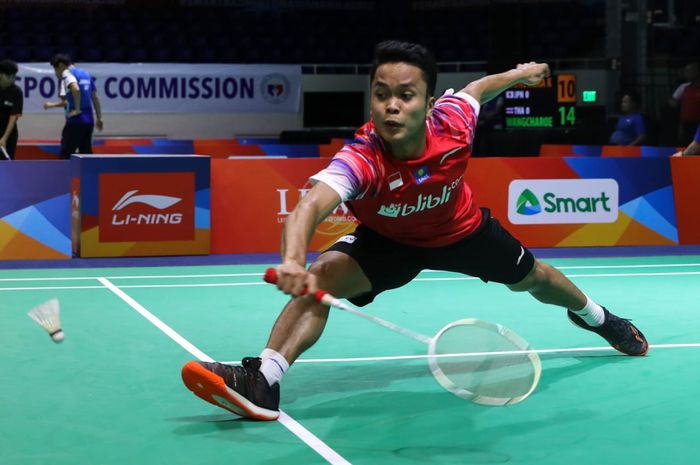 Pebulu tangkis tunggal putra Indonesia, Anthony Sinisuka Ginting, pada partai pertama Kejuaraan Beregu Indonesia 2020 melawan Korea Selatan di Rizal Memorial Coliseum, Manila, Filipina, Rabu (12/2/2020).