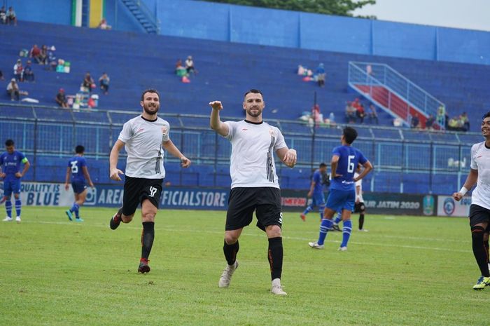 Persija Jakarta meraih kemenangan melawan klub Malaysia, Sabah FA, dengan skor 2-0 pada laga kedua Grup B Piala Gubernur Jatim 2020 di Stadion Kanjuruhan, Kepanjen, Kabupaten Malang, Jawa Timur, Kamis (13/2/2020).