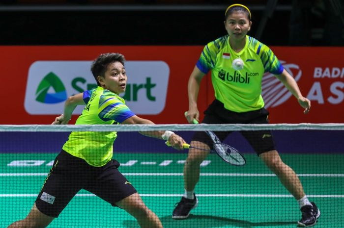 Pasangan ganda putri Indonesia, Greysia Polii/Apriyani Rahayu, tampil pada partai kedua melawan Jepang pada Kejuaraan Beregu Asia 2020 di Rizal Memorial Coliiseum, Manila, Filipina, Jumat (14/2/2020).