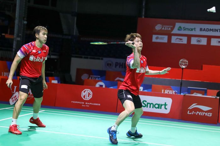 Pasangan ganda putra Indonesia, Marcus Fernaldi Gideon/Kevin Sanjaya Sukamuljo, pada semifinal Kejuaraan Beregu Asia 2020 di Rizal Memorial Stadium, Manila, Filipina, Sabtu (15/2/2020)