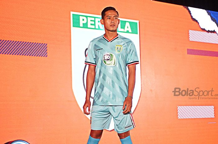 Kostum Persela di Liga 1 2020.