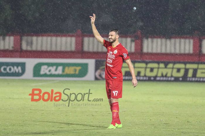 Bek kanan Persija Jakarta, Marco Motta.