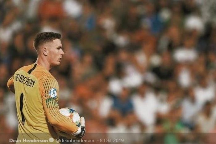 Kiper Manchester United yang dipinjamkan ke Sheffield United, Dean Henderson, mendapatkan kesempatan membela timnas Inggris.