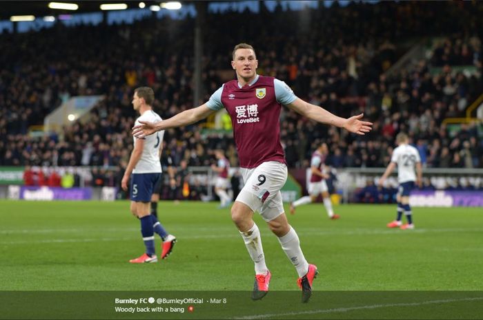 Pemain Burnley merayakan gol ke gawang tim lawan