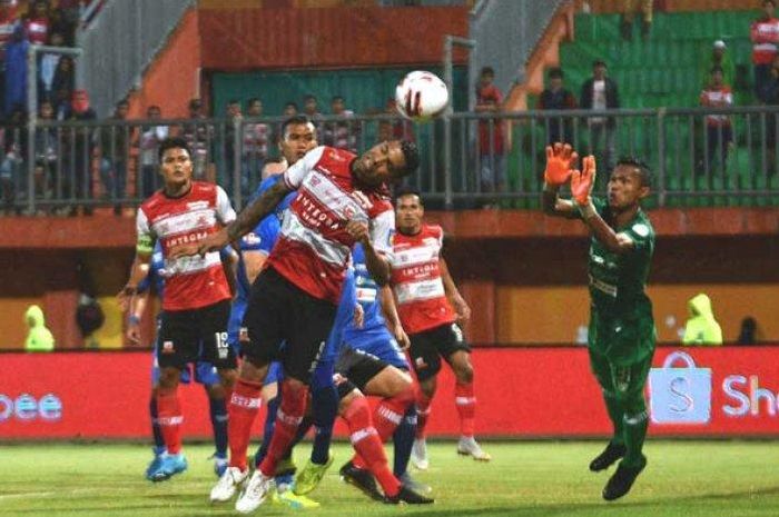 Suasana laga antara Madura United kontra Persiraja Banda Aceh di pekan kedua Shopee Liga 1 2020.